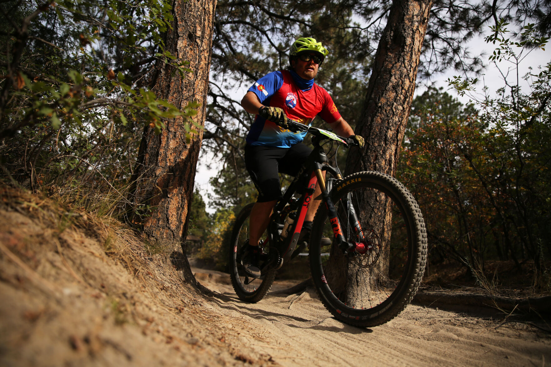 092520-spts-apexbike 18.jpg